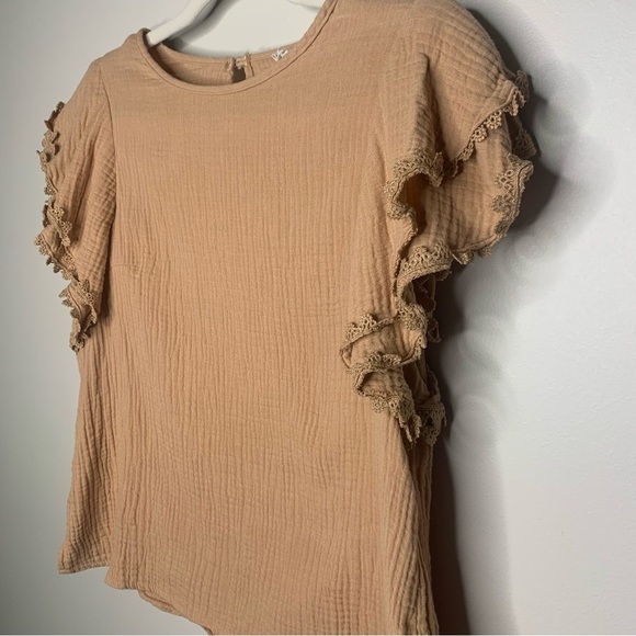 Tan Ruffle sleeve blouse Size Small- 100% cotton - Picture 3 of 8